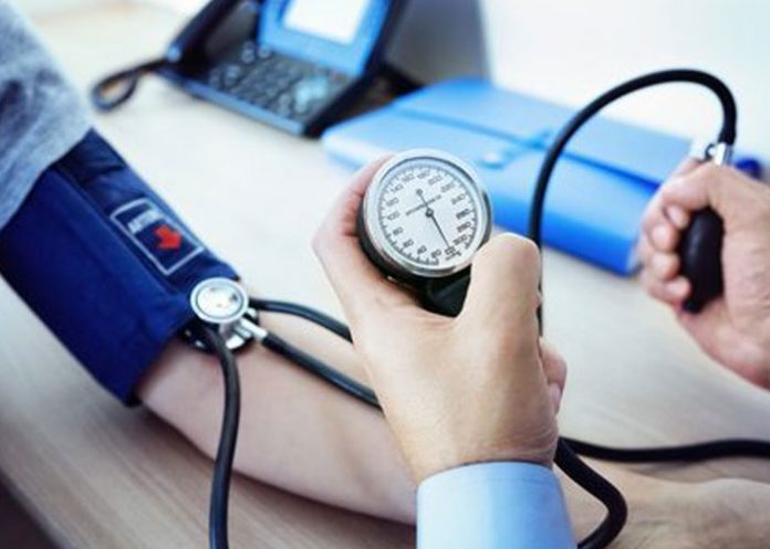 Podrías padecer hipertensión y no darte cuenta hasta que sea fatal