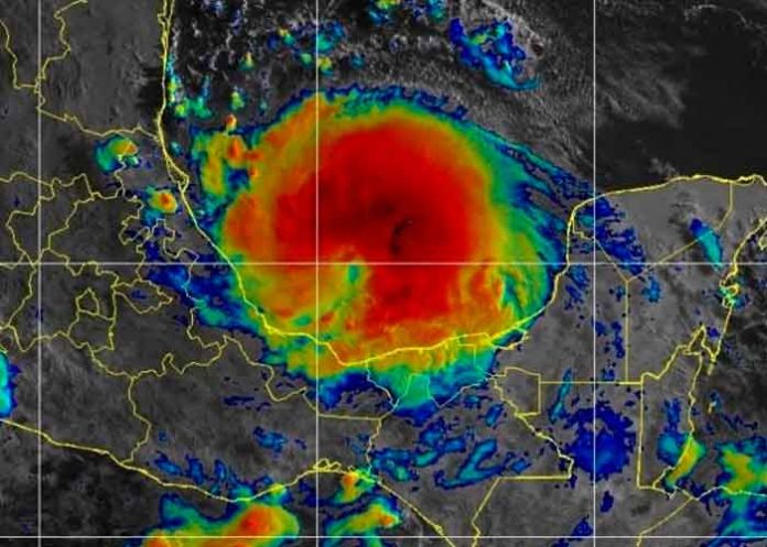 Huracán Ida pierde fuerza y se convierte en tormenta tropical