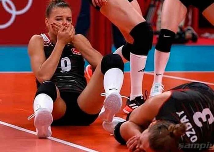 Jugadoras turcas del equipo de voleibol quedan 