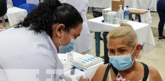 Aplicación de la vacuna contra el COVID-19 en Managua