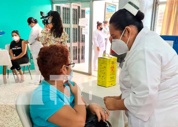 Jornada de vacunación voluntaria contra el COViD-19