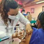 Avanza la vacunación contra el COVID-19 en el Hosp. Bertha Calderón Vacunación contra el COVID-19 en Managua