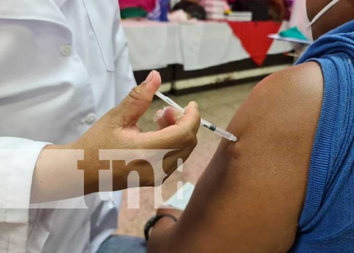 Jornada de vacunación en el Hospital Bertha Calderón