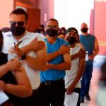 Vacunados están más protegidos ante la variante delta del COVID Vacunados están más protegidos ante la variante delta del COVID