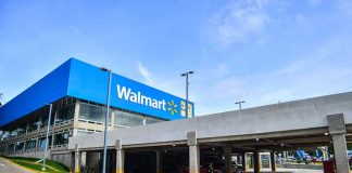 Fachada del Walmart ubicado en Managua, Nicaragua