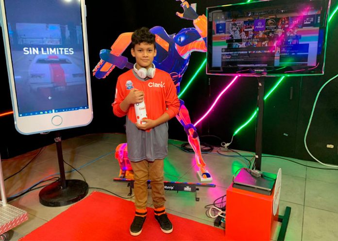 Kevin pasa a la gran final de torneo Fortnite de Esports TN8 y Claro