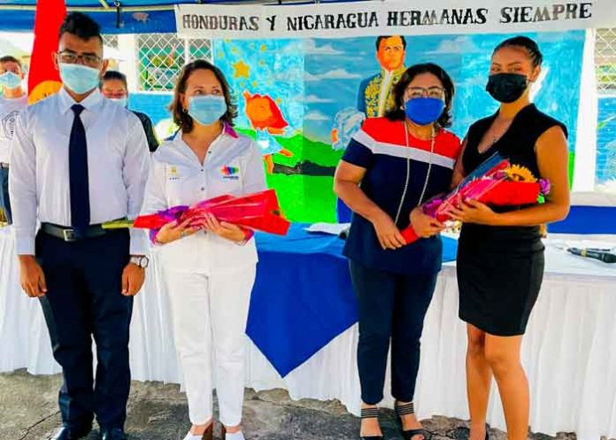 Embajada de Honduras y Ministerio de Educación celebran el Bicentenario