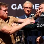 Canelo Álvarez y Caleb Plant no pudieron esperar el 6 de noviembre para pelear Canelo Álvarez y Caleb Plant no pudieron esperar el 6 de noviembre para pelear.
