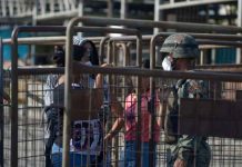 Al menos 24 muertos y 49 heridos tras un motín en una cárcel de Ecuador Al menos 24 muertos y 49 heridos tras un motín en una cárcel de Ecuador