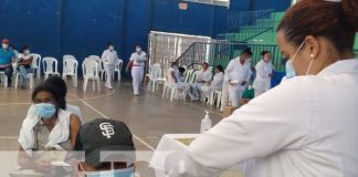 Vacuna contra el COVID-19 fue aplicada a personas mayores de 30 años