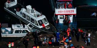 Al menos 12 muertos por naufragio de un barco en un río de China