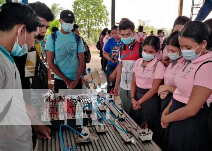 3 nicaragua, bluefields, educacion,