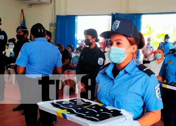 93 oficiales de la Policía Nacional de Bilwi y Waspam fueron ascendidos en grado