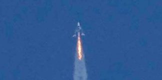 Nave Virgin Galactic se desvió del curso durante su primer vuelo espacial