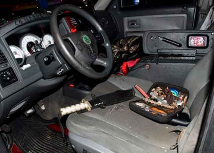 Detienen a hombre con una bayoneta cerca de la sede del Partido Demócrata en EEUU