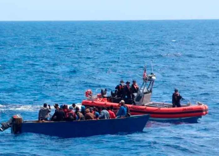 5.1 Interceptan una embarcación con 30 inmigrantes en Puerto Rico