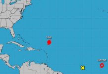 El huracán Sam y la tormenta Víctor se fortalecen en el Atlántico El huracán Sam y la tormenta Víctor se fortalecen en el Atlántico