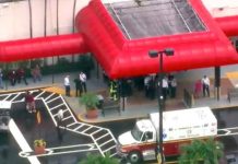 Varios heridos al caerse parte del techo de un casino en Florida Varios heridos al caerse parte del techo de un casino en Florida