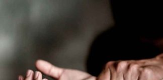 Arrestan a 44 hombres por violar a una mujer de 60 años