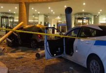 Residentes de Acapulco inician labores de limpieza tras sismo Residentes de Acapulco inician labores de limpieza tras sismo