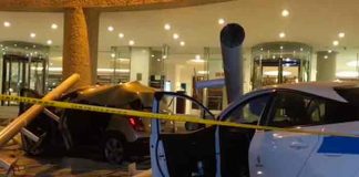 Residentes de Acapulco inician labores de limpieza tras sismo