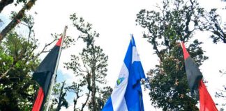 En la cima de Nicaragua ondean las banderas de la Soberanía