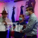 Premian a las «mejores plumas» en ensayo Nicaragua Bicentenario Premian a las "mejores plumas" en ensayo Nicaragua Bicentenario