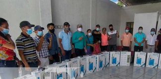 Entrega de bono tecnológico a productores de Boaco