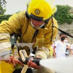 Bomberos de Jalapa dan a conocer equipos y maniobras para emergencias Bomberos de Jalapa realizan ejercicios demostrativos