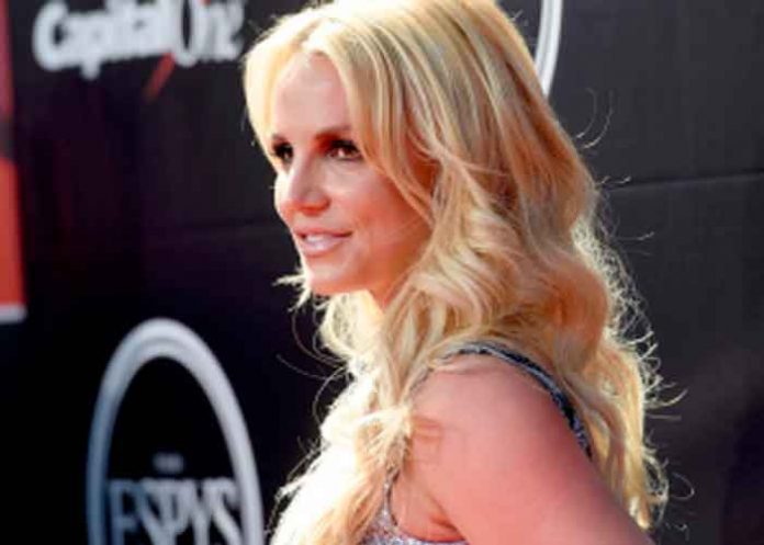 Abogados de Britney Spears presionan contra tutela de su padre