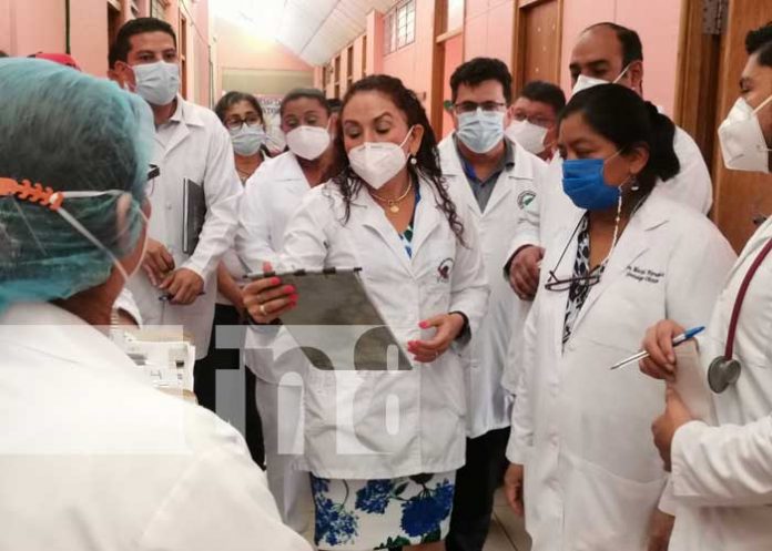 Asesora en temas de salud de visita en Matagalpa