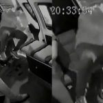 Hombre cae de bus en México al quedarse dormido