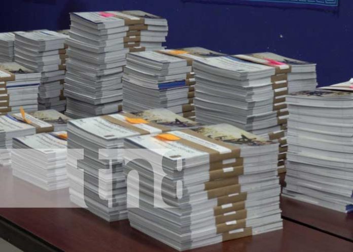 case-1 Presentan colección de libros sobre la Independencia Centroamericana