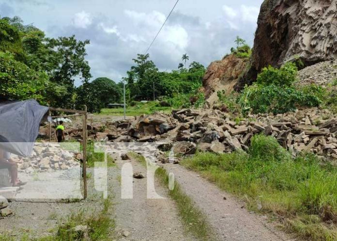 Derrumbe en el cerro El Rama causa susto en pobladores