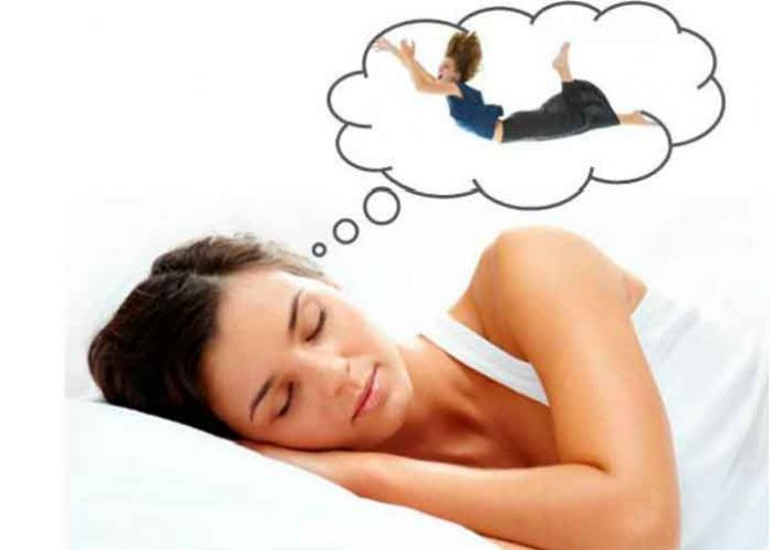 ¿Porqué sientes que te caes o que tiemblas al dormir?