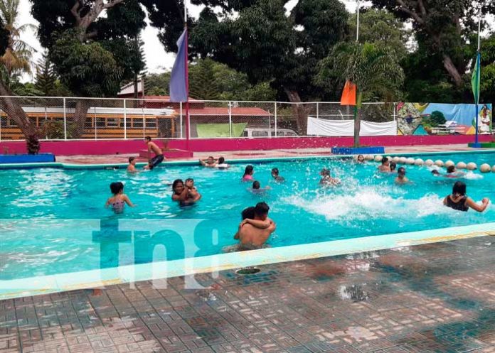 Recorrido por dos centros recreativos como son Xiloá y Xilonem