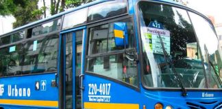 ¡No se aguantaron! Una pareja colombiana echó su "polvo" en un bus