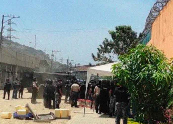 ecuador1 Crisis carcelaria en Ecuador: Aumentan a 100 reos muertos por motín