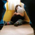 Arrestan a un hombre por agresión sexual a un niño de 17 meses