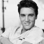 Subastan mechón de pelo de Elvis Presley y el precio es descomunal Elvis Presley