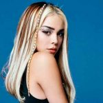 cantante y actriz mexicana Danna Paola