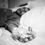 Amenazan a joven con revelar su orientación sexual y este se suicida