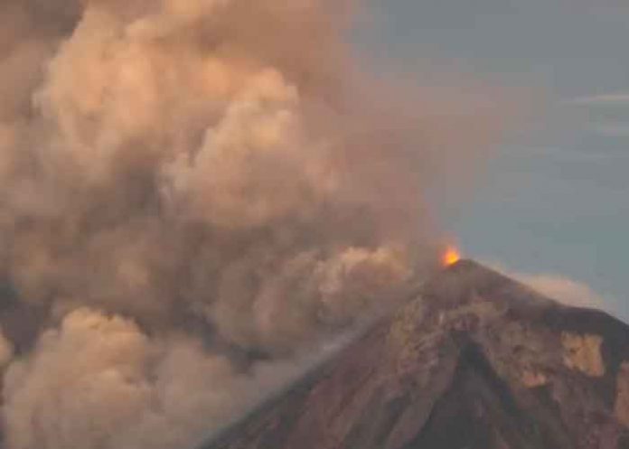 Impresionantes imágenes de la erupción del volcán de Fuego en Guatemala