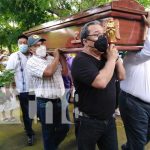 Dan el último adiós al maestro Arnoldo Guillén, originario de Ometepe Último adiós en la Isla de Ometepe al Maestro Guillén