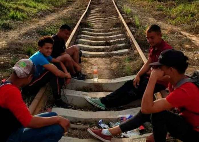 Varios hondureños en busca del 