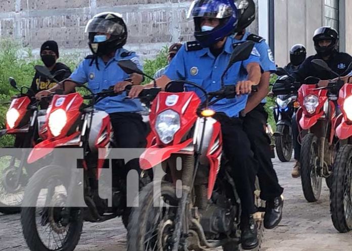 Conmemoración por 42 años de la Policía Nacional en Jalapa