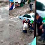 Fuerte lluvia dejo dos personas muertas por inundaciones en Ecatepec, México Fuerte lluvia dejo dos personas muertas por inundaciones en Ecatepec, México