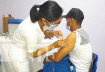 Noveno día de vacunación a mayores de 30 años en Managua Jornada de vacunación a mayores de 30 años en Managua
