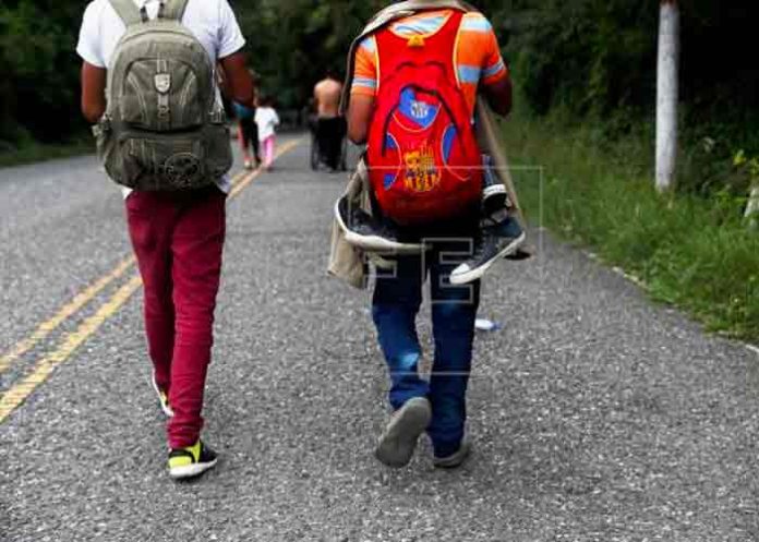 EE.UU. reanuda programa para recibir a menores centroamericanos