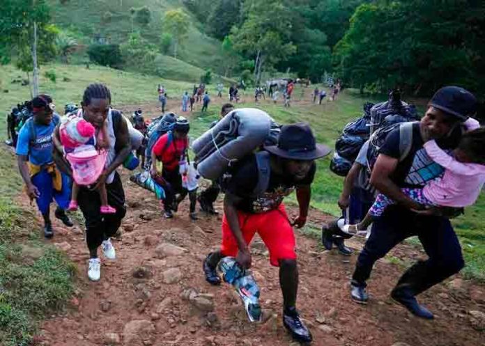 Panamá alerta de que más de 65.000 migrantes van rumbo a EE.UU.